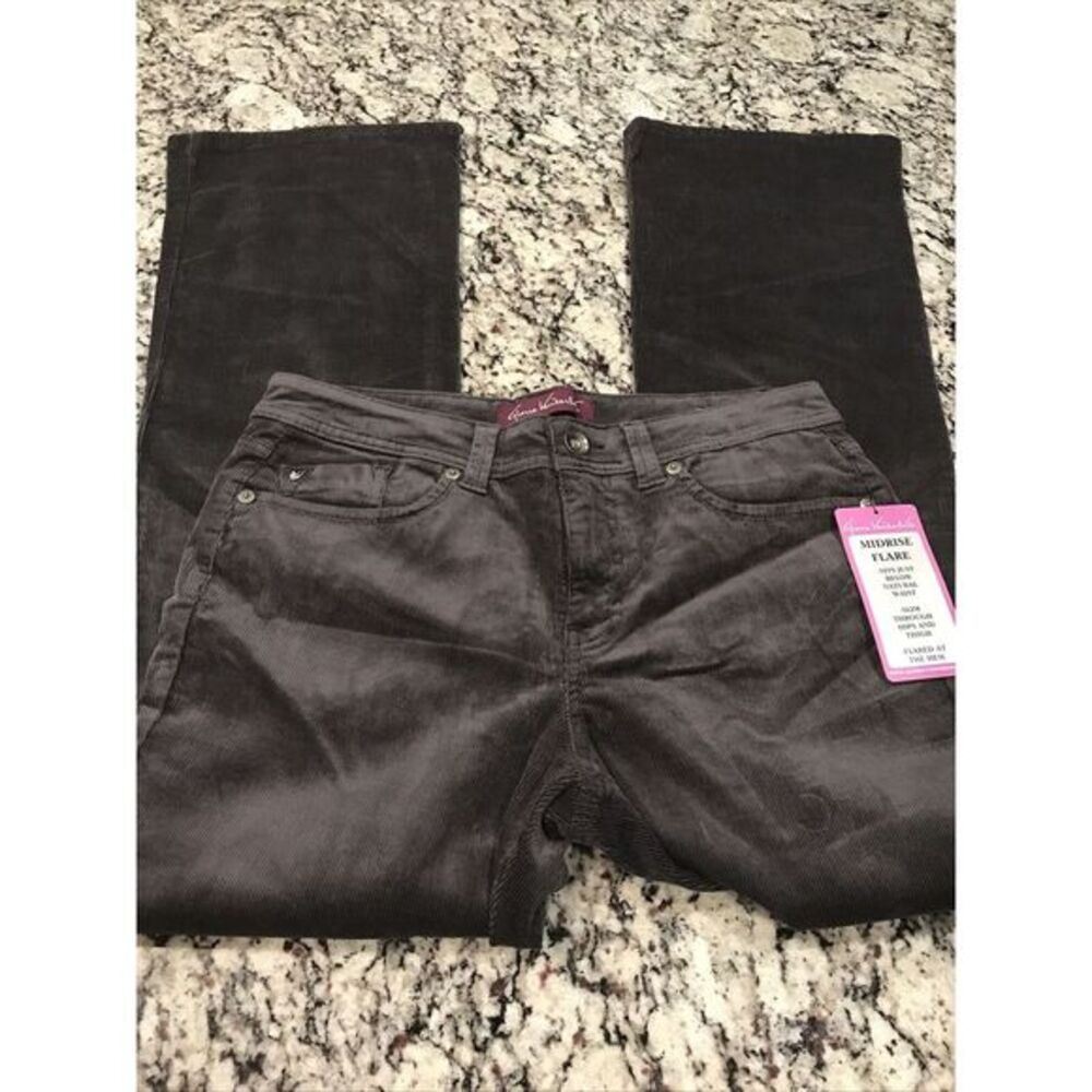 Gloria Vanderbilt 10 Stretch Average Mid Rise Flare